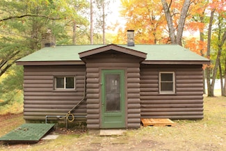 17960 Round Lake Rd, Wellston, MI 49689
