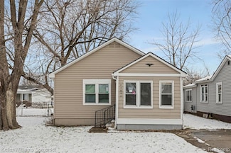 23826 Columbus Ave, Warren, MI 48089