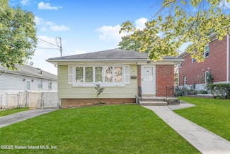 46 Hillis St, Staten Island, NY 10312