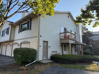 5513 Barclay Ct Unit 36, Clarendon Hills, IL 60514
