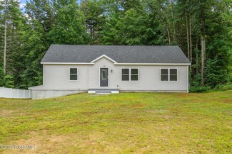 38 Stevens Ct, Saratoga Springs, NY 12866