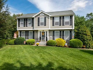 414 New River Rd, Manville, RI 02838