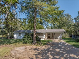 1148 Louisiana 1206, Deville, LA 71328