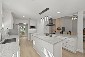 3106 Falling Brook Dr, Kingwood, TX 77345