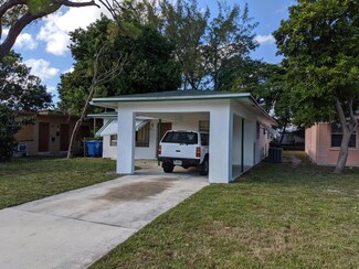 1033 NE 38th St, Oakland Park, FL 33334