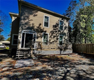 25 Tuxill Square, Auburn, NY 13021