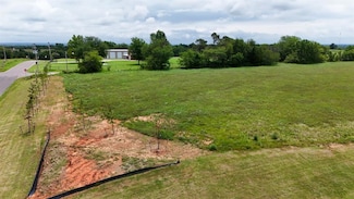 1215 High Meadow Ln, Goldsby, OK 73093