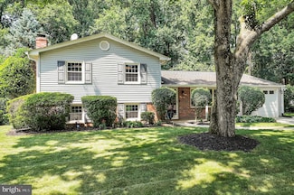 12221 Bradbury Dr, Gaithersburg, MD 20878