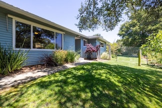 19060 Oak Heights Dr, Salinas, CA 93907