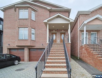 14 E Ruby Ave Unit 1, Palisades Park, NJ 07650