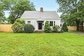 147 Quaker Rd, Springfield, MA 01118