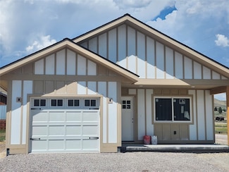 219 NE 3rd Ave, Hot Springs, MT 59845