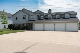 311 Captains Ct, Winneconne, WI 54986