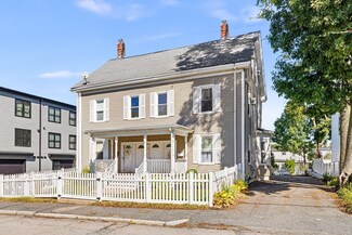 28 Robbins St Unit 3, Waltham, MA 02453