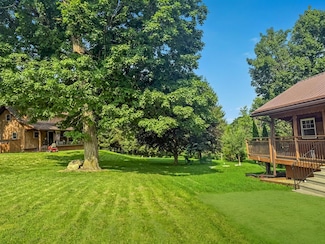 E10540 E Salem Ridge Rd, La Farge, WI 54639