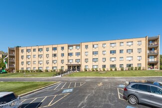 6660 S Brainard Ave Unit 104, Countryside, IL 60525
