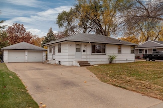 810 Pandora Dr NE, Minneapolis, MN 55432
