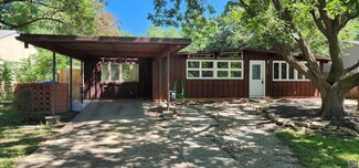 1508 SW Shunga Dr, Topeka, KS 66611