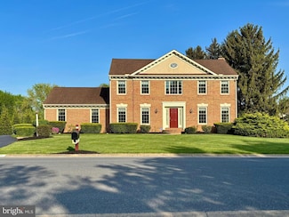 105 Hammersmith Ln, Lititz, PA 17543