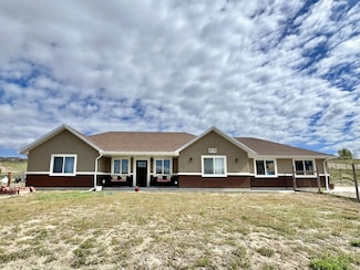 878 Bluejay Dr, Spring Creek, NV 89815