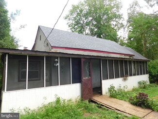 8329 Turnbull Rd, Warrenton, VA 20186