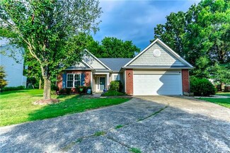 14044 McGloughlin Way Ct, Charlotte, NC 28273