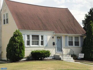 21 Brockton Rd, Trenton, NJ 08619