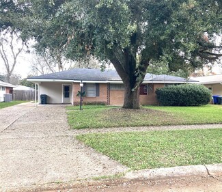 826 E River Rd, Shreveport, LA 71105