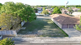 5906 Brook Falls, Windcrest, TX 78239