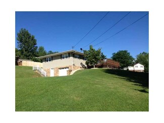 245 Hawthorne Ln, Waynesburg, PA 15370