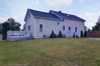 26 Meaghan Brooke Ln, Warwick, RI 02888
