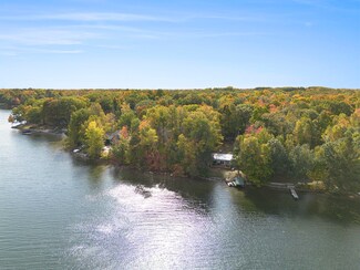 4682&4688 Hiawatha Dr, Aloha Township, MI 49721