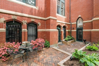 2 Clarendon St Unit 102, Boston, MA 02116