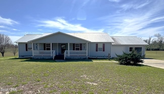 7705 Shady Grove Rd, Grand Ridge, FL 32442