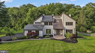 18 Haskel Dr, Princeton Junction, NJ 08550