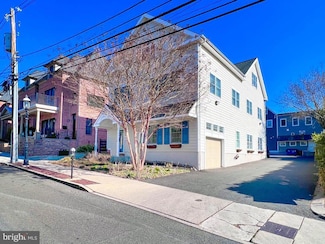 83 S Hamilton St, Doylestown, PA 18901