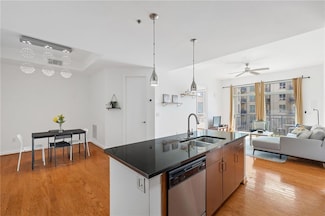 711 Cosmopolitan Dr NE Unit 300, Atlanta, GA 30324