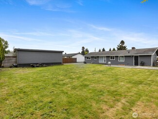 12177 Country Ln, Burlington, WA 98233