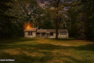 5 Porter Rd, Howell, NJ 07731