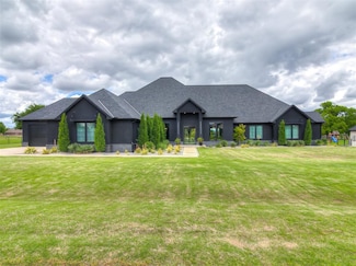 8225 SW 109th Terrace, Oklahoma City, OK 73173
