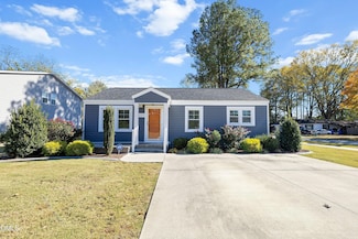 209 S Walnut St, Princeton, NC 27569