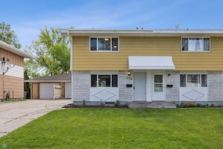 1138 20th St N, Moorhead, MN 56560