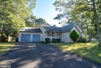 2 Sycamore Dr, Little Egg Harbor Township, NJ 08087