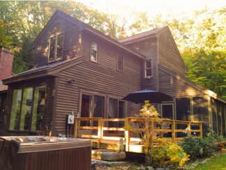 25 Carriage Ln, Westmoreland, NH 03467