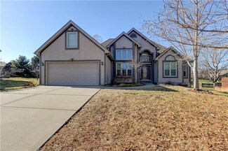 9734 N Ash Ave, Kansas City, MO 64157