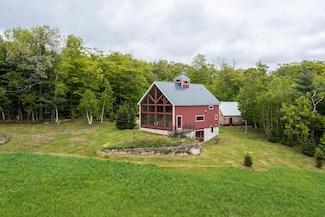 938 Stigers Rd, Chester, VT 05143