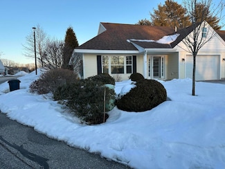 7 Macintosh Ln Unit 1, Old Orchard Beach, ME 04064