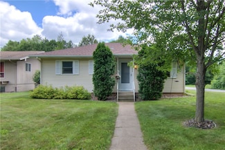 111 Mount Washington Ave, Eau Claire, WI 54703