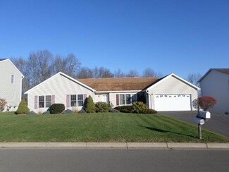 14 Country Knoll Dr, Binghamton, NY 13901