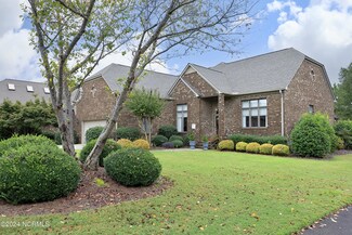 2 Stanton Cir, Pinehurst, NC 28374